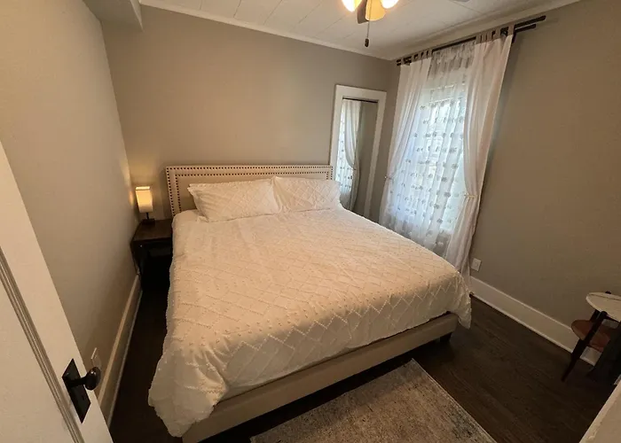 Ferienhaus Spacious Retreat Near Convention Centers Des Plaines
