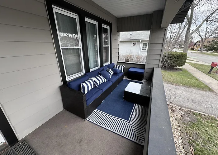 Ferienhaus Spacious Retreat Near Convention Centers Des Plaines